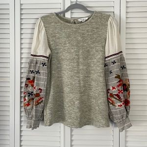Vici sweater with embroidered sleeves - size small